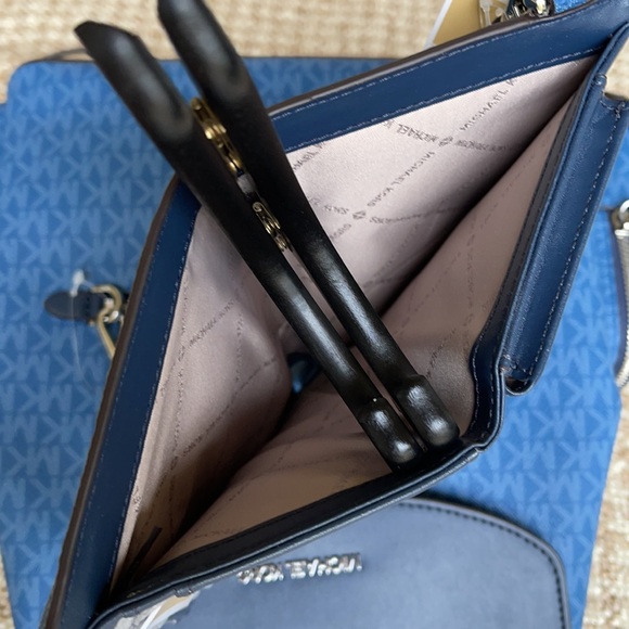 Michael Kors Jet Set Travel Lg Double Zip - Picture 15 of 16